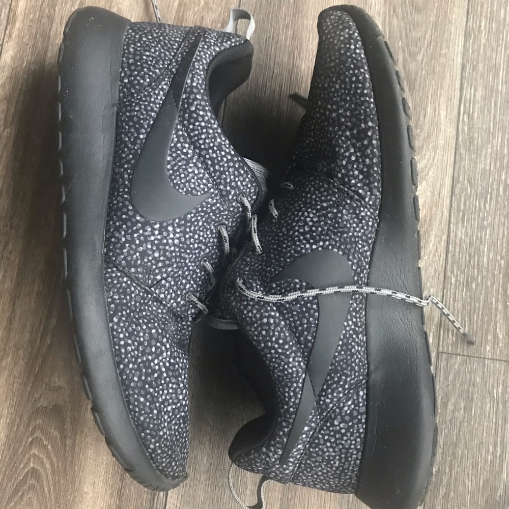 Nike Rosche Shoes